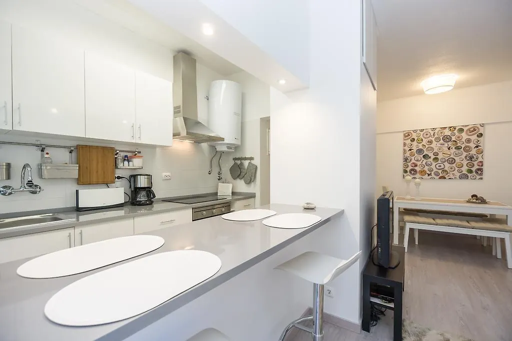 Lovely & Modern In The Center Lissabon Appartement